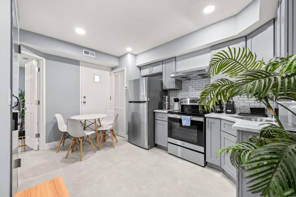 New! Cozy Apt In Center City! Philadelphia Exterior photo